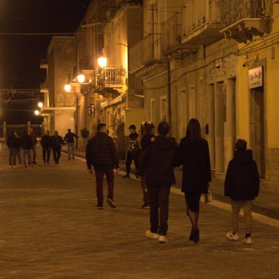 Restituzione abitazioni 100-150m - La piazza si rianima